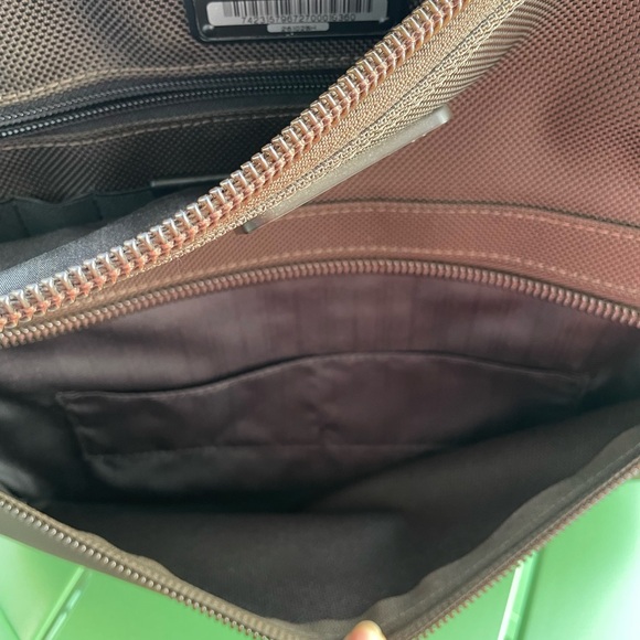 TUMI 2 wheel Brown Carry-On - Picture 7 of 15